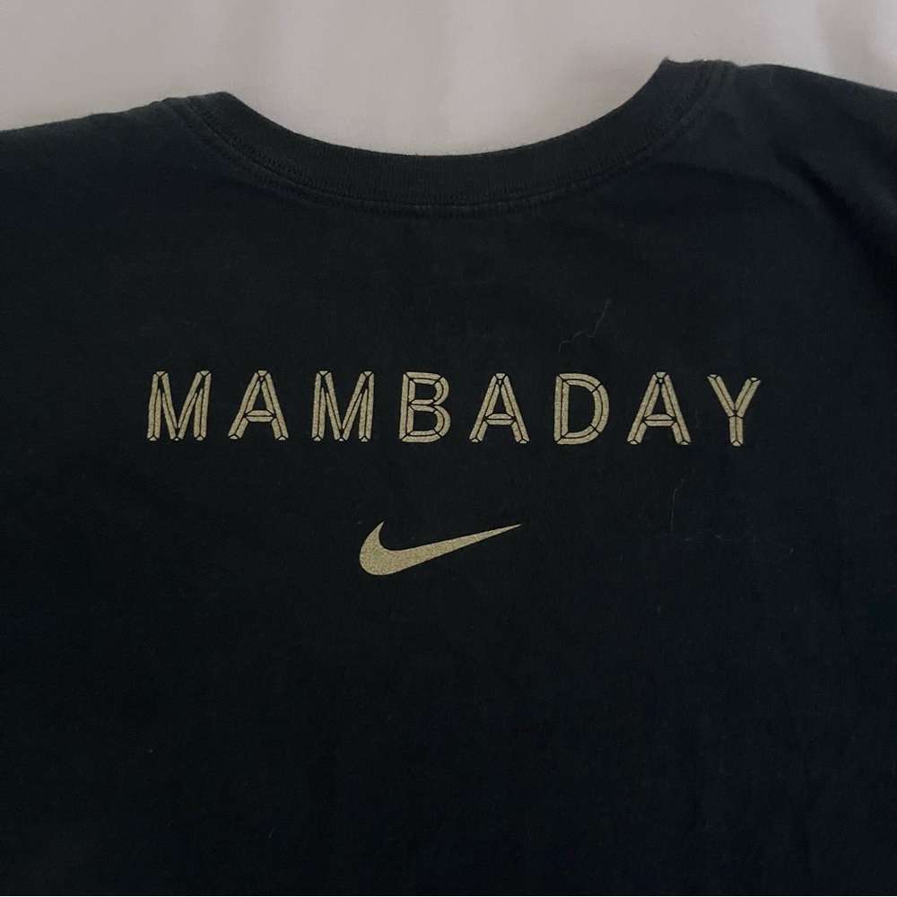 Nike Kobe Bryant Legend Mamba Day Final Game Black Gold 2016 XL Shirt - Picture 5 of 7